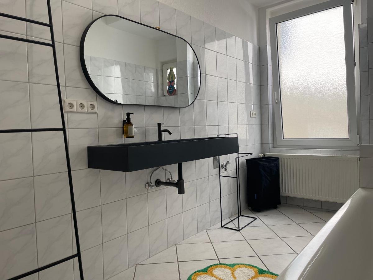 Splendid Stylish 3 Bedroom Apartment In Citycenter Hannover Bagian luar foto